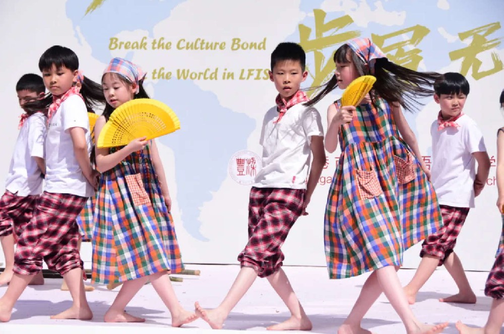 360° wonderful, superburning scene | LFIS 2nd World Culture Festival takes you around the world!